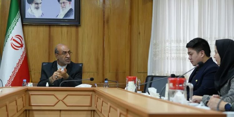 توافق استاندار کرمانشاه با سرمایه‌گذاران چینی برای ۱۳ میلیون دلار سرمایه‌گذاری