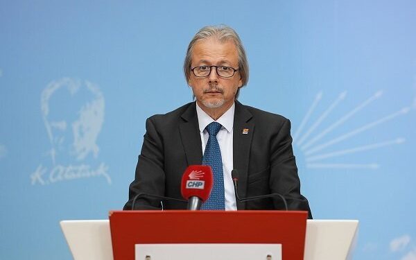 نتیجه فراخوان «اوجالان» تغییر قانون اساسی ترکیه باشد، موضع میگیریم