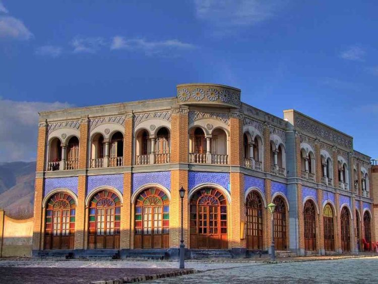 احداث اولین شهرک سینمایی لوکال ایران در سنندج / راه‌اندازی رادیو و تلویزیون سقّز به‌زودی