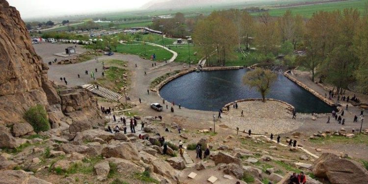 جاذبه های تاریخی بیستون و طاق بستان؛ شاه بیت غزل زیبایی های کرمانشاه