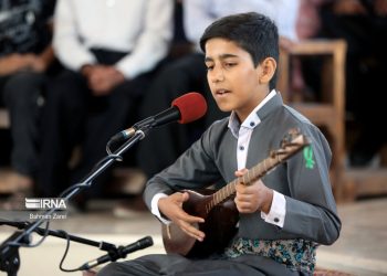 فراخوان نهمین جشنواره کهن آواهای تنبور و موسیقی کُردی در کرمانشاه منتشر شد