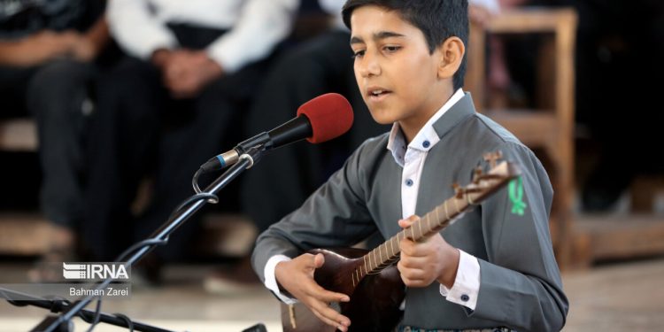 فراخوان نهمین جشنواره کهن آواهای تنبور و موسیقی کُردی در کرمانشاه منتشر شد