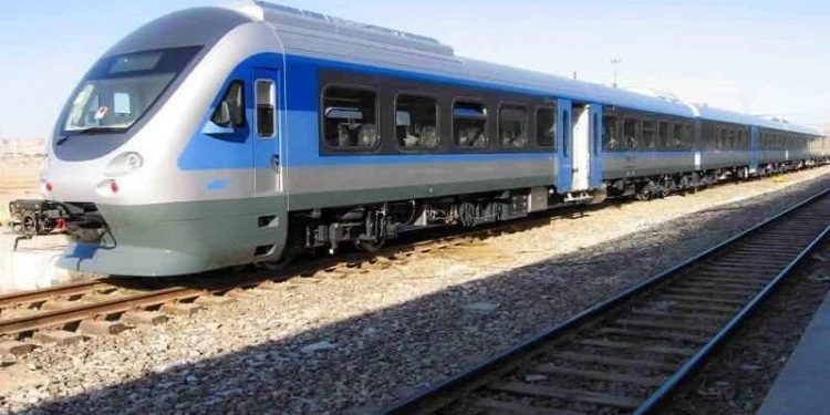 ایجاد خط ریلی بین ایران- جمهوری آذربایجان- ترکیه در دستور کار دولت است