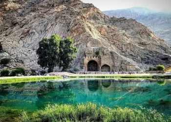 بازدید بیش از ۲.۵ میلیون نفر از جاذبه‌های گردشگری کرمانشاه در نوروز