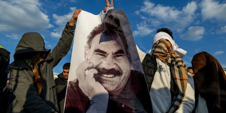 ضرورت رهایی گروههای کُردی از رومانتیسیسم سیاسی