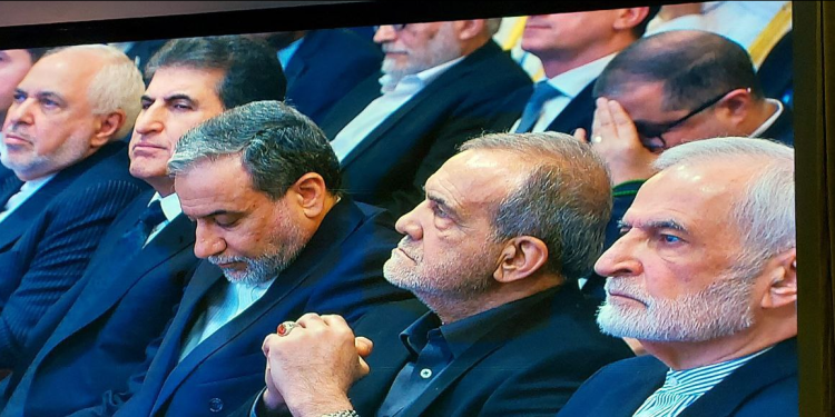 مجمع گفتگوی تهران آغاز شد