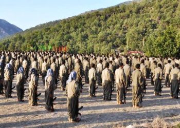 تشدید حملات ترکیه هم‌زمان با بررسی امکان خلع سلاح از سوی پ.ک.ک