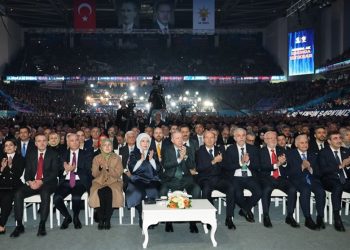 کاهش محبوبیت اردوغان در ترکیه/ ۳۰ درصد به مذاکرات با پ.ک.ک دیدگاه منفی دارند