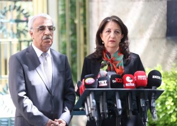 هیئت امرالی: روند گفت‌وگوهای صلح به مرحله حساسی رسیده است