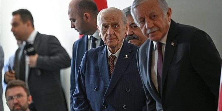 شریک اردوغان و پیشنهاد نسخه لبنانی برای ترکیه