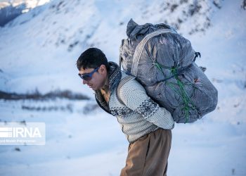 نخستین محموله کولبری با رویه جدید در آذربایجان‌غربی ثبت سفارش شد
