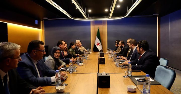 اکرم برکات: اگر تحریرالشام علیه نیروهای کُرد بجنگد، پایان خودش را رقم می‌زند!