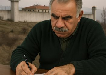 اوجالان: خلع‌سلاح در کردستان سوریه به معنای قتل‌عام مردم آن است/ جولانی عامل داعش است