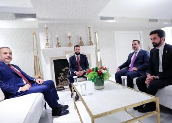 دیدار غیرمنتظره هاکان فیدان با رئیس‌جمهور سوریه احمد الشرع در واشنگتن